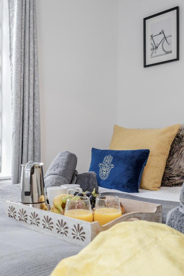 Stunning 2-Bed Apt - Free Parking - Camden - Central - Zoo - Shop - Events London Ngoại thất bức ảnh