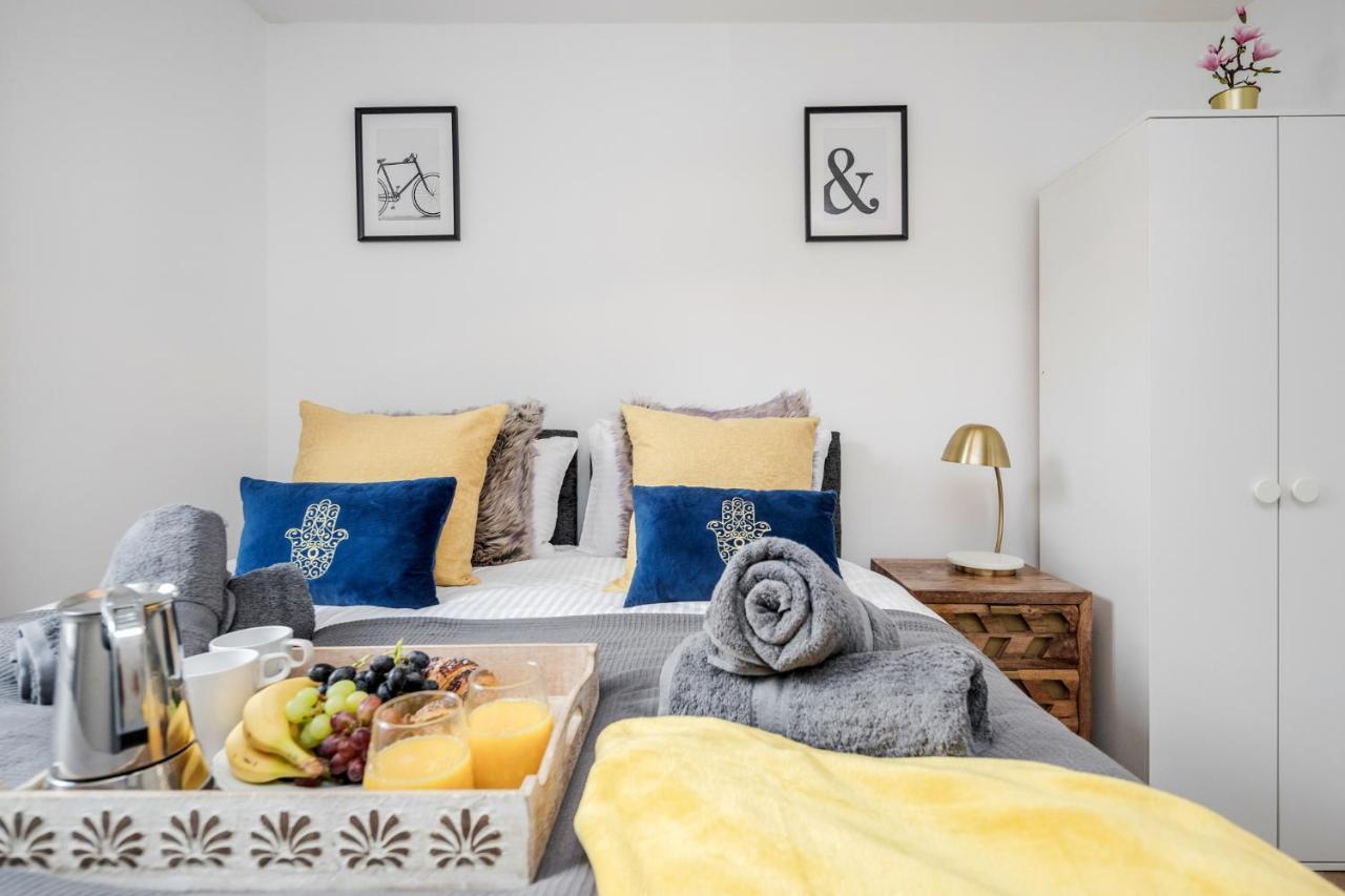 Stunning 2-Bed Apt - Free Parking - Camden - Central - Zoo - Shop - Events London Ngoại thất bức ảnh